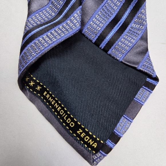 ERMENEGILDO ZEGNA- Textured Diagonal Repetitive Stripes -Blue /Gray - Picture 5 of 8